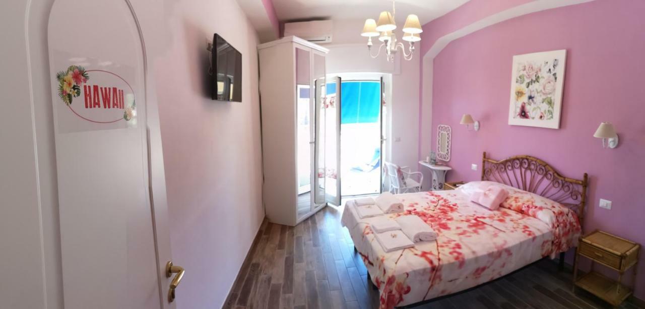 Violetta Hotel Lido di Ostia Luaran gambar