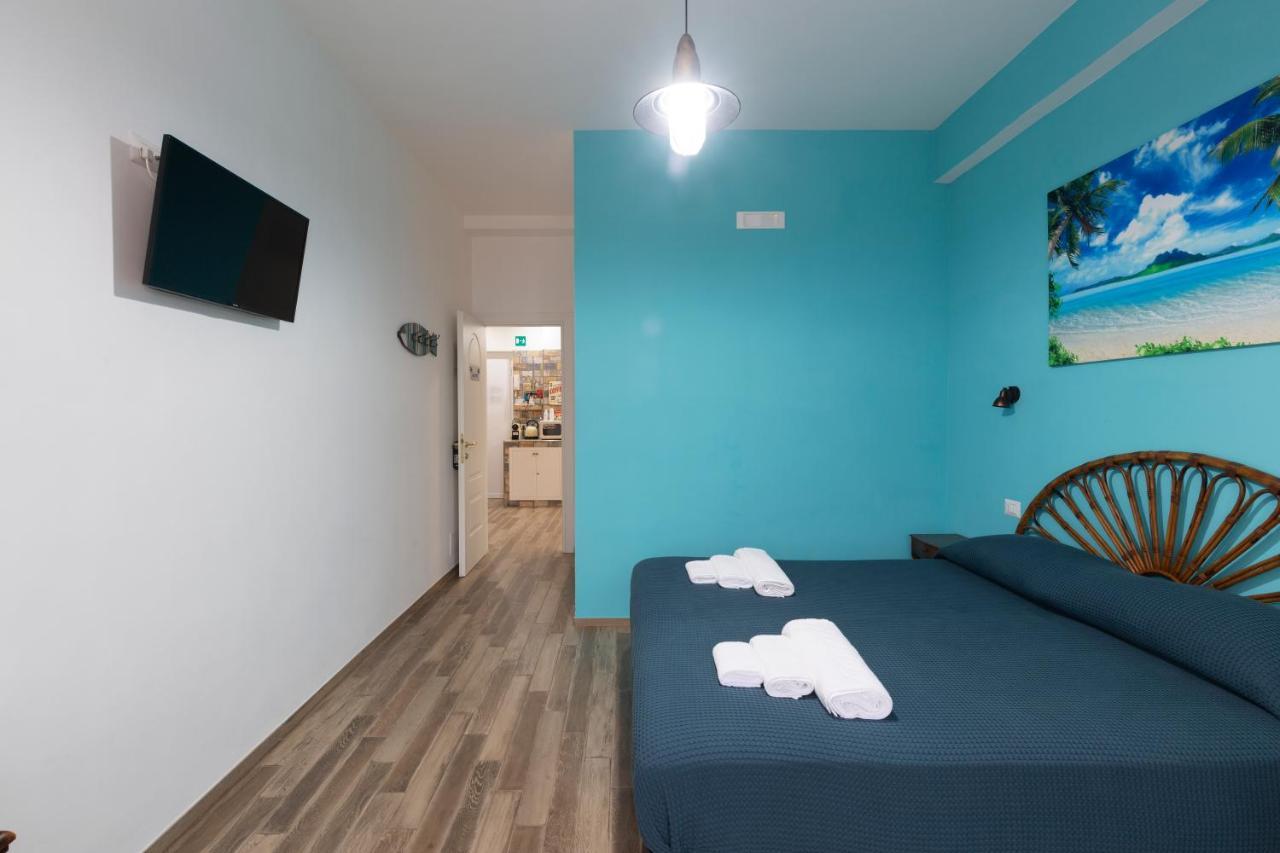 Violetta Hotel Lido di Ostia Luaran gambar