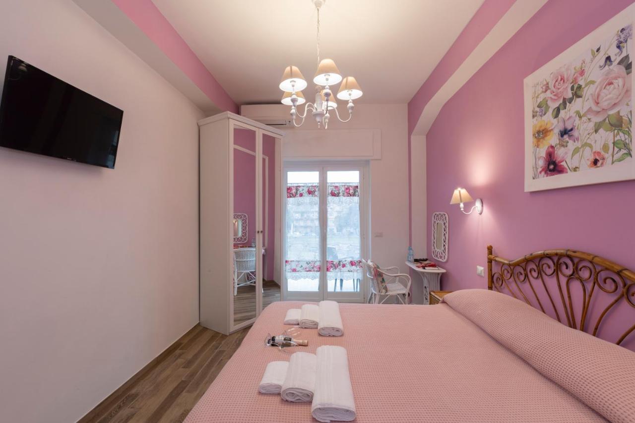 Violetta Hotel Lido di Ostia Luaran gambar