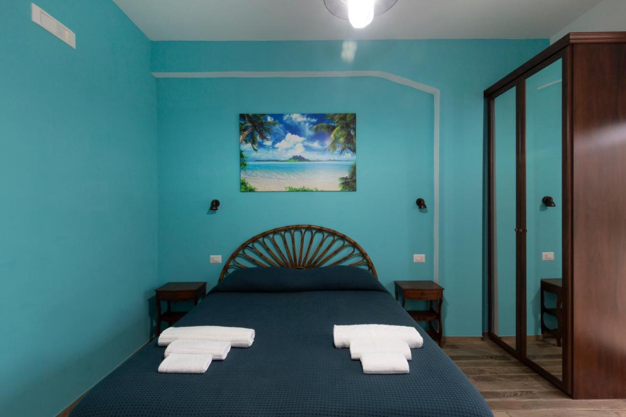 Violetta Hotel Lido di Ostia Luaran gambar