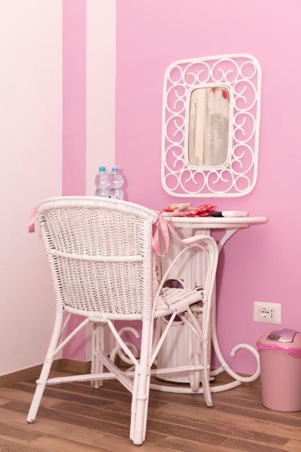 Violetta Hotel Lido di Ostia Luaran gambar